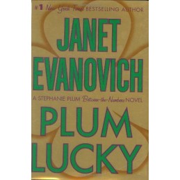 Plum Lucky (Stephanie Plum Between-The-Numbers Novels) by Evanovich,Janet Book